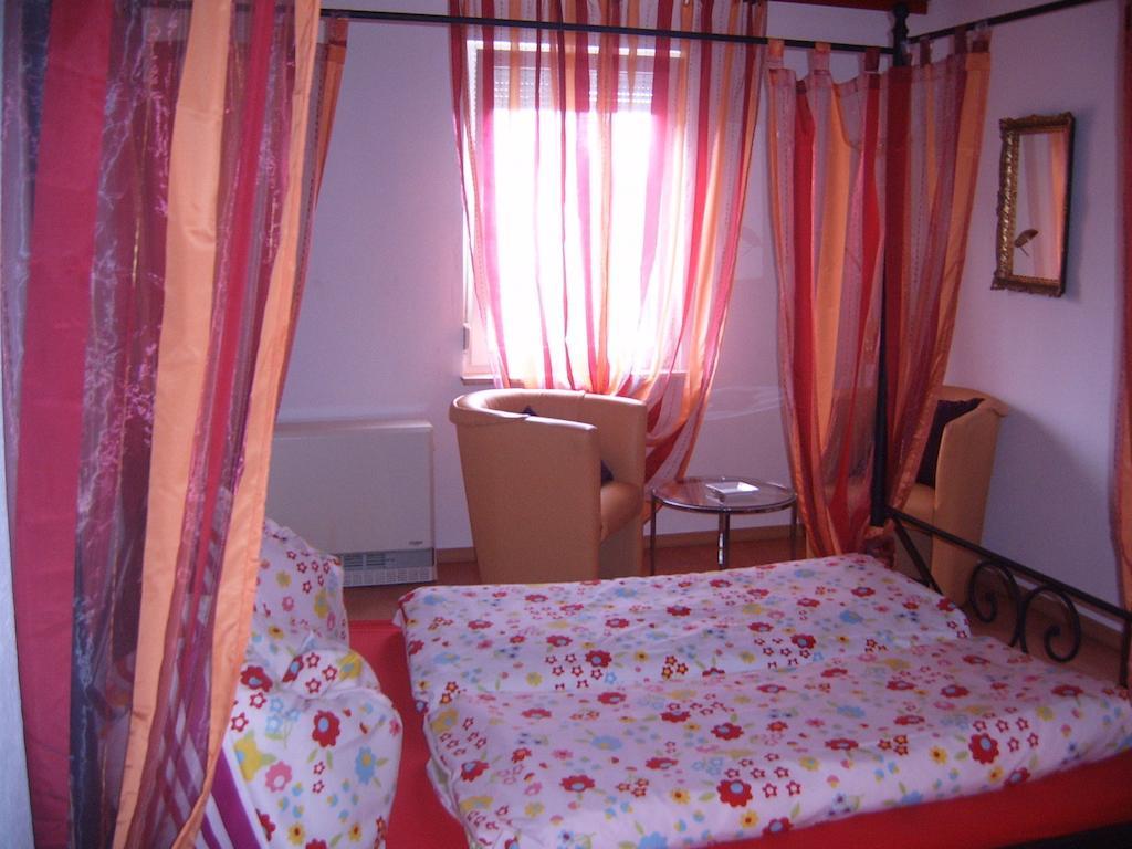 Apartments Svjetlana 朗根阿根 客房 照片